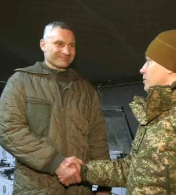 Кличко встретился с военными батальона &quot;Свобода&quot; – передал 550 дронов и вручил награды