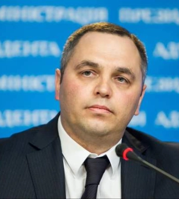 Петиция с призывом применить санкции к Андрею Портнову набрала 25 тысяч голосов Петиция с призывом применить санкции к Андрею Портнову набрала 25 тысяч голосов