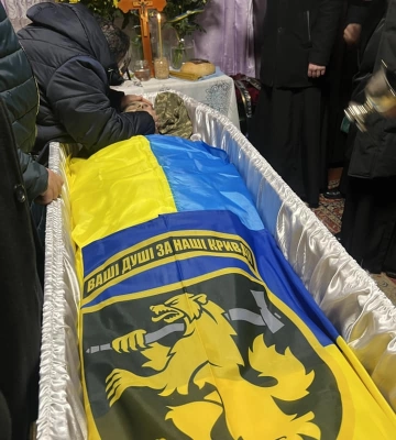 Навіки 40: на Волині в останню дорогу провели Героя Миколу Анопка