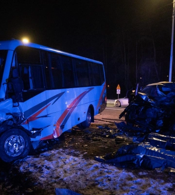 Пытался поджечь флажки на Майдане Независимости: СБУ и полиция задержали 23-летнего мужчину