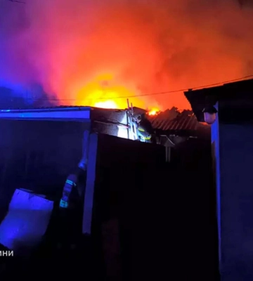 Під час побутової пожежі в одному з приватних секторів Дніпра загинули троє людей, - ДСНС