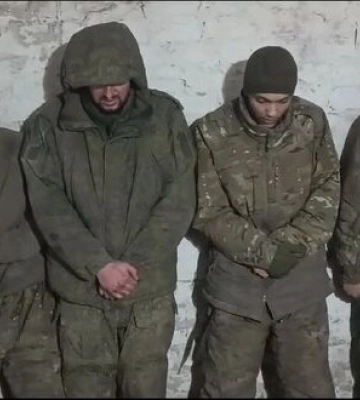 Бойцы 155 ОМБр взяли в плен 4 оккупантов на Покровском направлении: &quot;Спасибо ребятам, что сохранили нашу жизнь&quot;. ВИДЕО