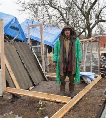 Переселенець із Бахмута будує власний будинок на Дніпропетровщині