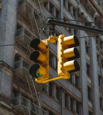 У Києві мають забезпечити безперебійну роботу всіх світлофорів під час відключень світла