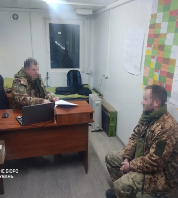 Пішов у СЗЧ і підбурив на це бійців: на Рівненщині затримали командира роти 155-ї ОМБр