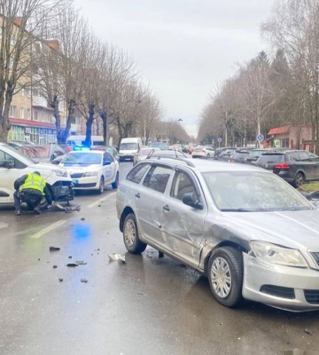 У Луцьку через п&#039;яного водія - потрійна ДТП