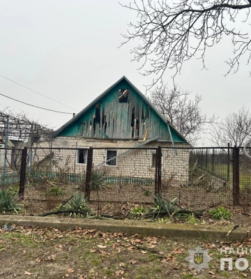 Уламки російських дронів пошкодили чотири будинки на Київщині