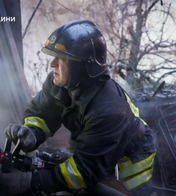 В Одесі спалахнув приватний двоповерховий житловий будинок