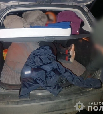 На Одещині подружжя іноземців незаконно переправило військовозобов’язаного через державний кордон