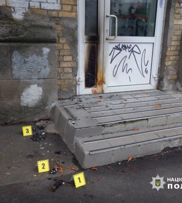 До 10 років ув’язнення загрожує 19-річному киянину, який намагався підпалити взуттєвий магазин