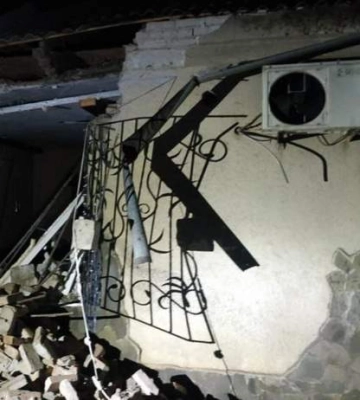 Пожежа в багатоповерхівці в Запоріжжі: рятувальники знайшли тіло чоловіка (ФОТО)
