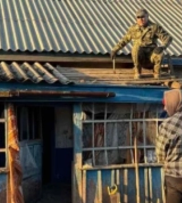На Кіровоградщині відновлюють пошкоджені домоволодіння після попередньої ворожої атаки