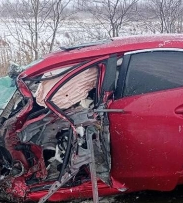 На Львівщині не розминулися вантажівка і легковик. Обидва водії шпиталізовані