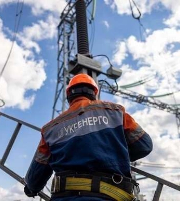Після нічної атаки БПЛА в Житомирській області ввели аварійні відключення