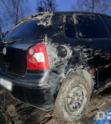 У Мошнах автівка в’їхала в паркан: постраждала пасажирка (ФОТО)