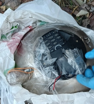 У Дніпрі правоохоронці попередили теракт на залізничних коліях та затримали двох терористів