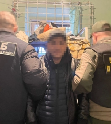Викрито агента РФ, який із в’язниці координував підпали поліцейських та військових автівок у Львові, - Нацполіція. ФОТОрепортаж