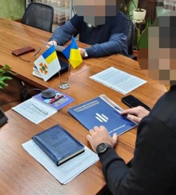 Двоє посадовців підрозділу ДСНС України закупили планшети, переплативши ₴7 млн.
