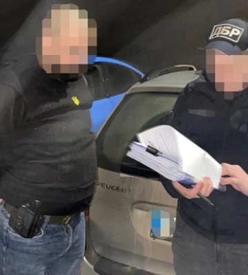 У Миколаєві співробітника ТЦК затримали на хабарі 4,5 тисячі доларів