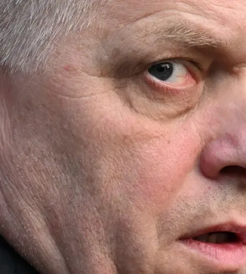 Україні треба заплатити до смішного маленьку ціну, щоб зупинити «друга Москви» Фіцо