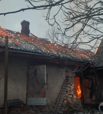 У двох селах на Рівненщині горіли будівлі