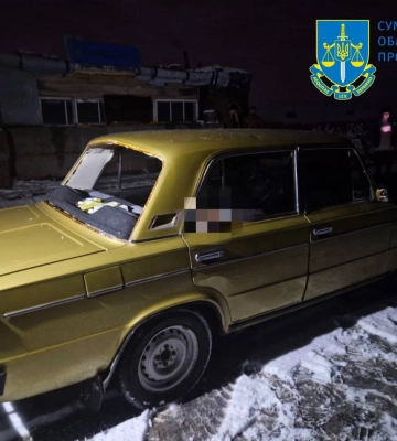 Ворог атакував безпілотником автівку цивільних на Сумщині: є загибла і поранений