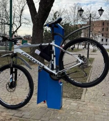 На вулицях Миколаєва з'явились мобільні сервіси для велосипедистів