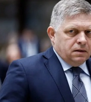 Фицо отказался ехать в Киев к Зеленскому