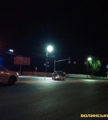 У Луцьку через п&#039;яного водія - потрійна ДТП