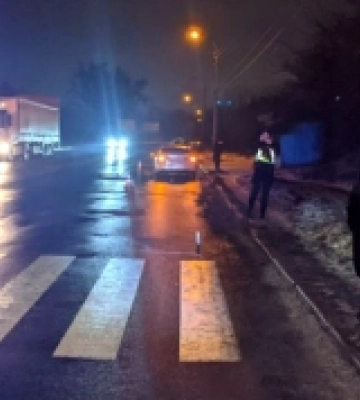 У Рівному в аварії травмувалася пішохідка