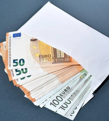 На Закарпатье мобилизованный украл €27 тысяч у руководителя ТЦК и скрылся На Закарпатье мобилизованный украл €27 тысяч у руководителя ТЦК и скрылся