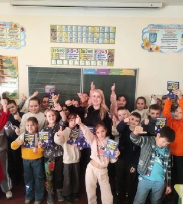 Служба освітньої безпеки патрульної поліції Закарпаття провела захоплююче заняття для школярів