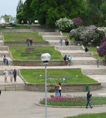 Прокурори перевіряють законність угоди про будівництво в Ботанічному саду у Києві