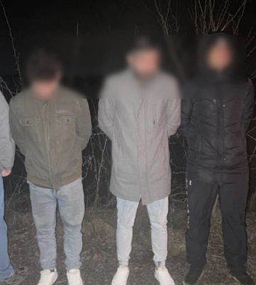 Біля кордону зі Словаччиною затримали дві групи порушників
