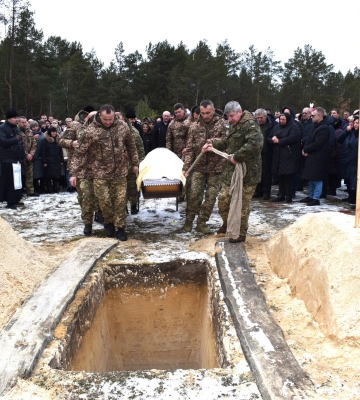 На Рівненщині в останню дорогу провели чотирьох загиблих бійців