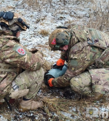 На Сумщині вибухотехніки знешкодили бойову частину російського БпЛА, фото