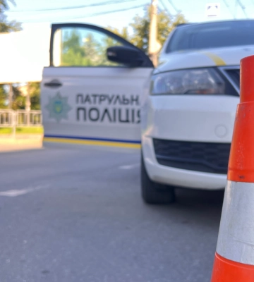 У Франківську патрульні зупинили ймовірно нетверезого водія, який був без прав