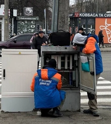 У одному з районів Києва встановили дві шафи резервного живлення для світлофорів