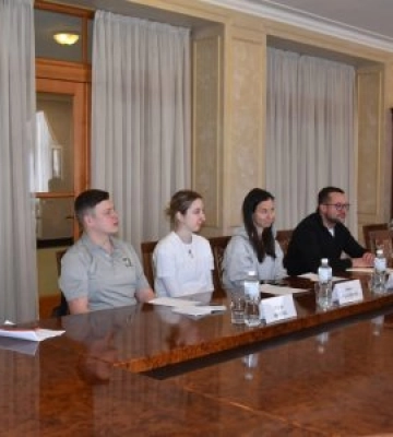 Закарпатська обласна рада розширює співпрацю з Чехією: нові можливості завдяки підтримці Центру інформованої спільноти