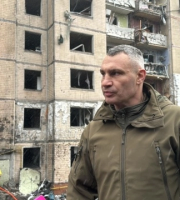 Кличко - про зупинку транспорту під час тривог: Рішення щодо безпеки ухвалює Рада оборони міста