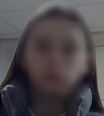 В Хмельницкой области молодая женщина обманула мать погибшего военного на полмиллиона гривен