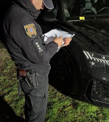 На Одещині цивільне подружжя підпалювало автівки на замовлення