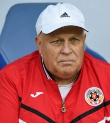 Экс-игрок Волыни: «Мы проиграли 0:5 и Кварцяный нас высадил из автобуса» Экс-игрок Волыни: «Мы проиграли 0:5 и Кварцяный нас высадил из автобуса»