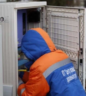 У Києві сьогодні встановлюють три шафи резервного живлення для світлофорів