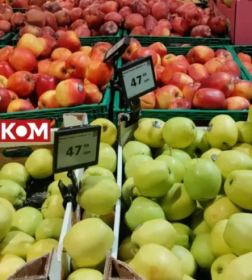 У Києві рекордно зросли ціни на яблука: фото із супермаркетів