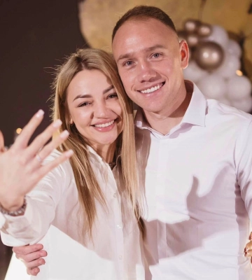 Футболіст рівненського клубу освідчився коханій