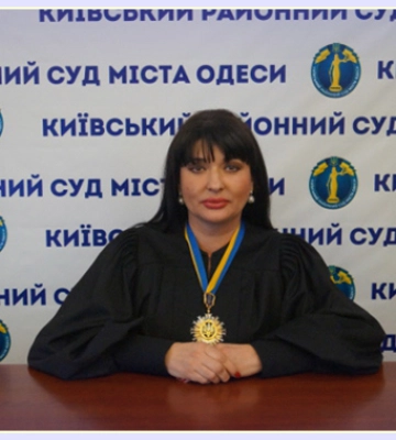 Підозрювана у хабарництві суддя з Одеси мобілізувалася, але її спіймали на пияцтві ‒ "Слідство.Інфо"