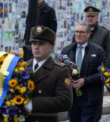Зеленський і Стармер на Михайлівській площі у Києві вшанували пам’ять полеглих захисників