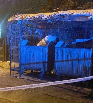 В Хмельницком возле мусорных баков нашли младенца