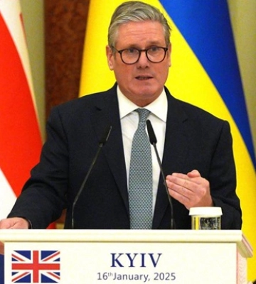 Стармер: Британия усилит артиллерию и ПВО Украины